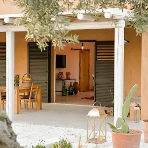 Bed & Breakfast Luccicamare Family-run Beb, Noto